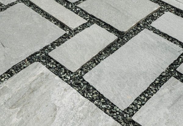 Stone paving