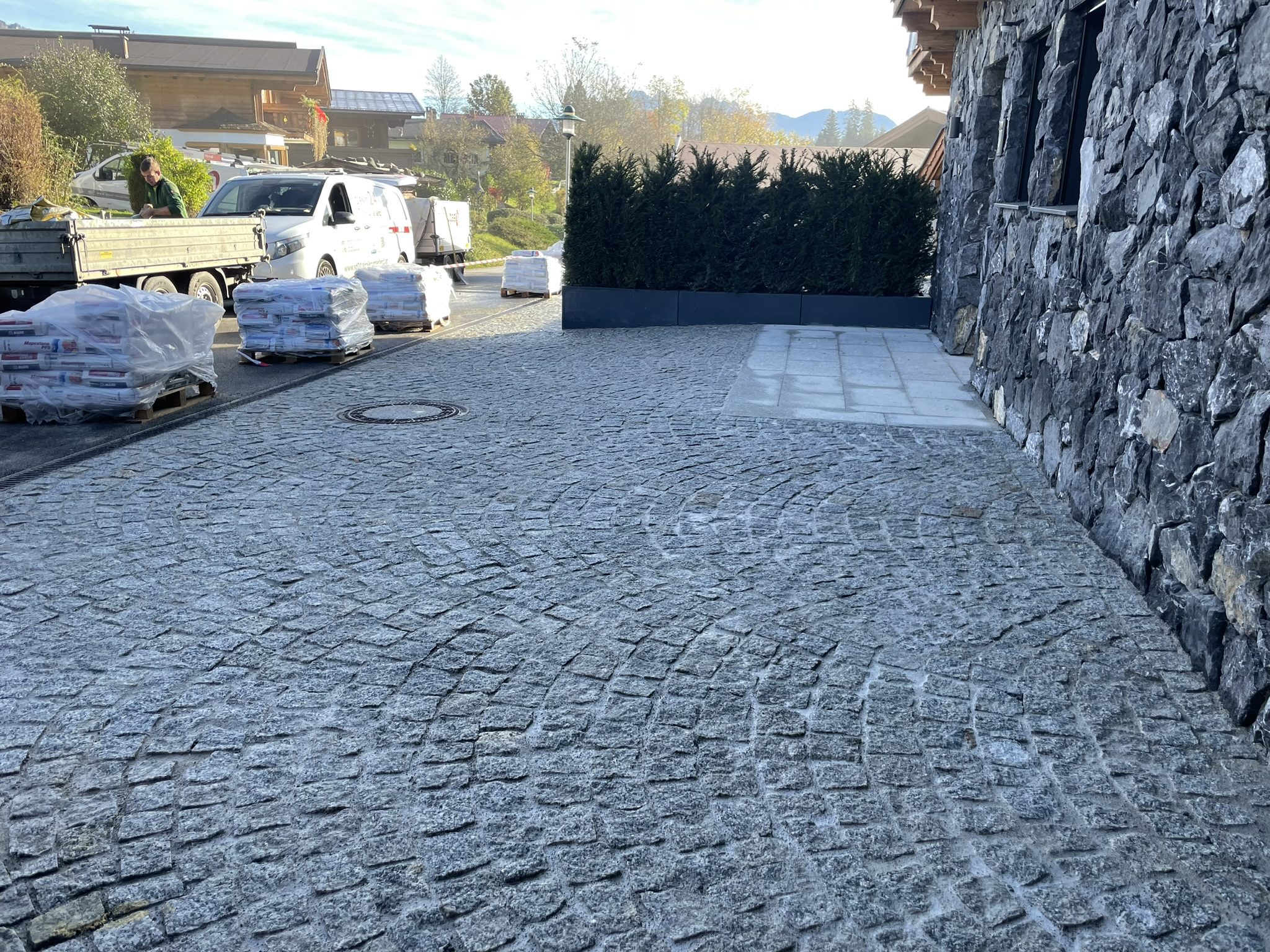 STONE CITY - kostky Going po spárování (11)